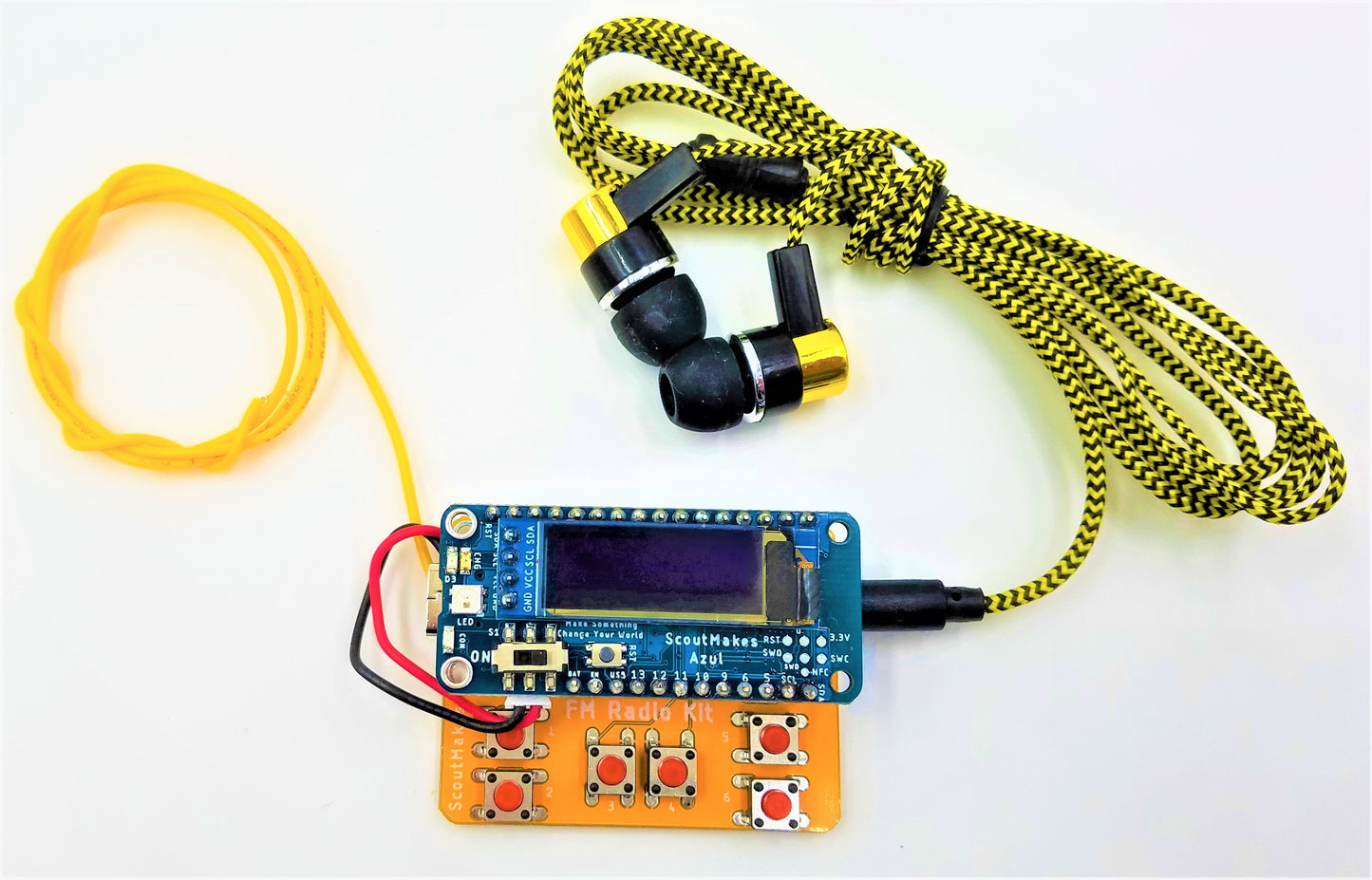 ScoutMakes FM radio kit with Bluetooth control